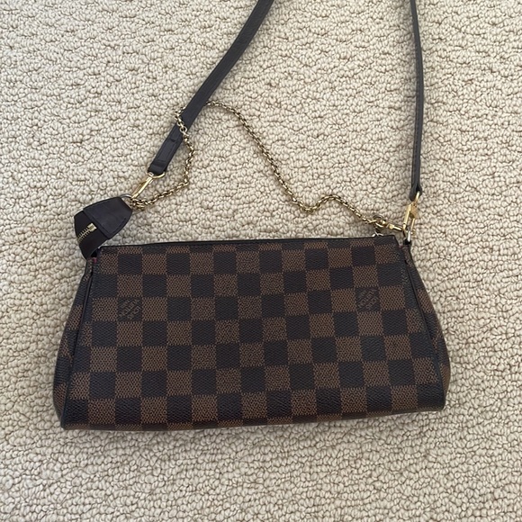 LV bag - Picture 5 of 6